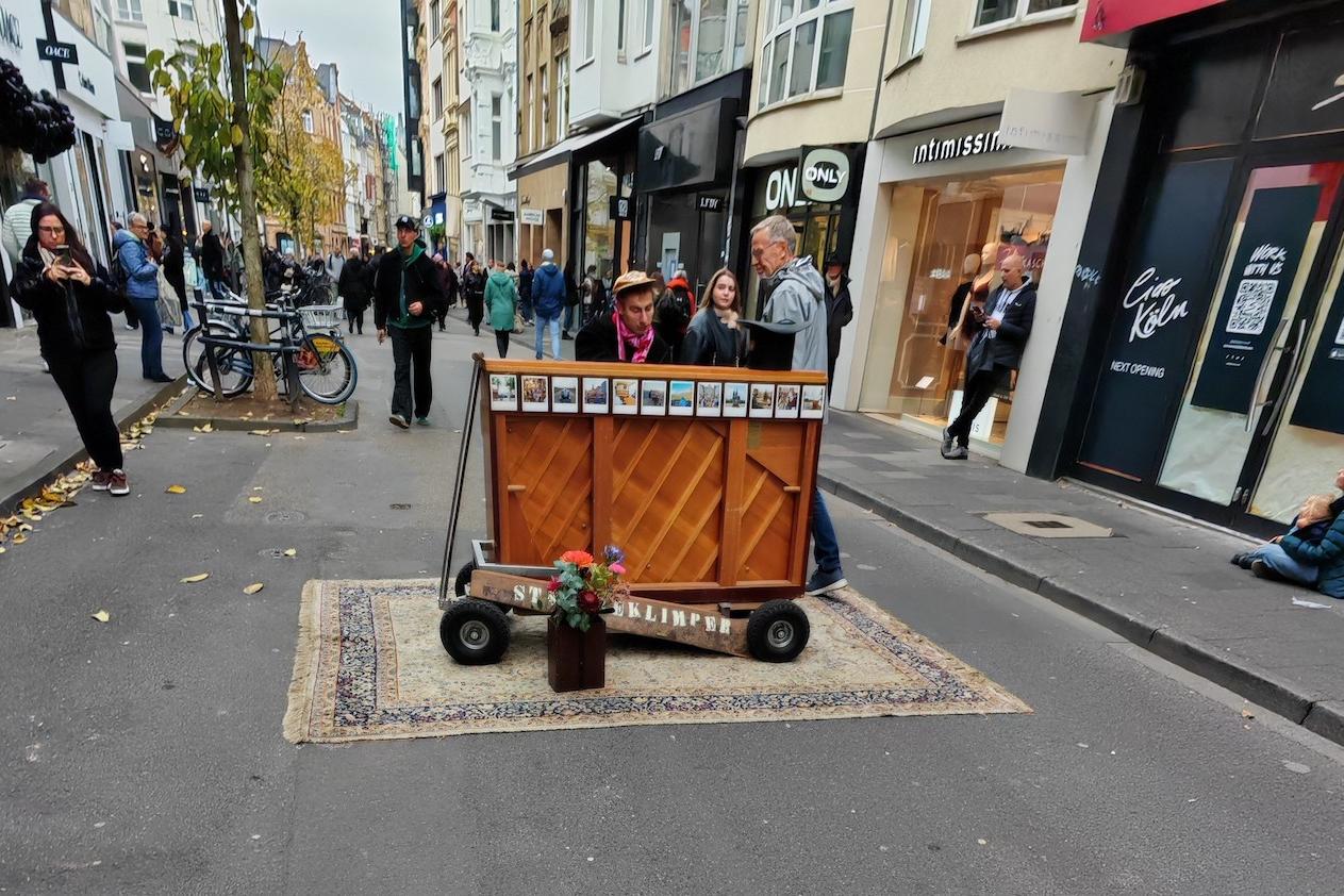 2025_07_Straßenmusiker Kopie